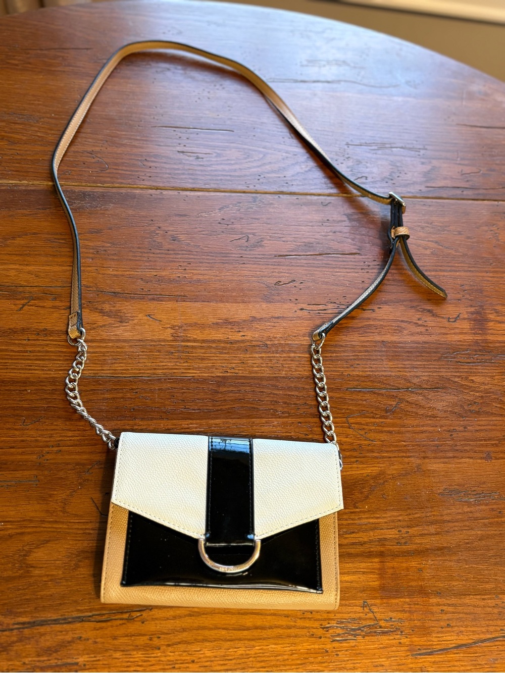 Anne Klein Tri-Color Crossbody in White, Black & Tan EUC